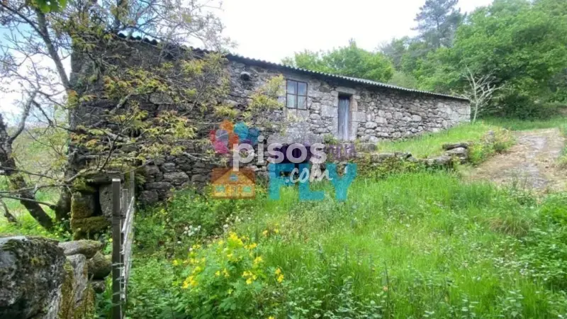 Casa de Piedra en Gomesende Para Reformar con 8 Fincas Rusticas