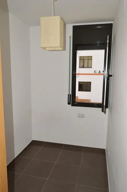 Garaje en venta en Corbera d'Ebre 2 habitaciones 2 baños