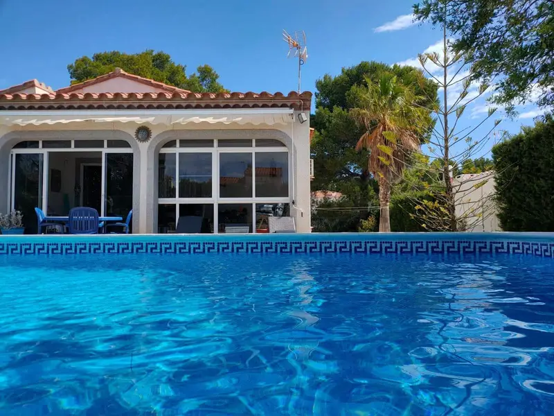 Chalet en Venta L Ametlla de Mar Tarragona 178m 3 Dormitorios Piscina Jardin