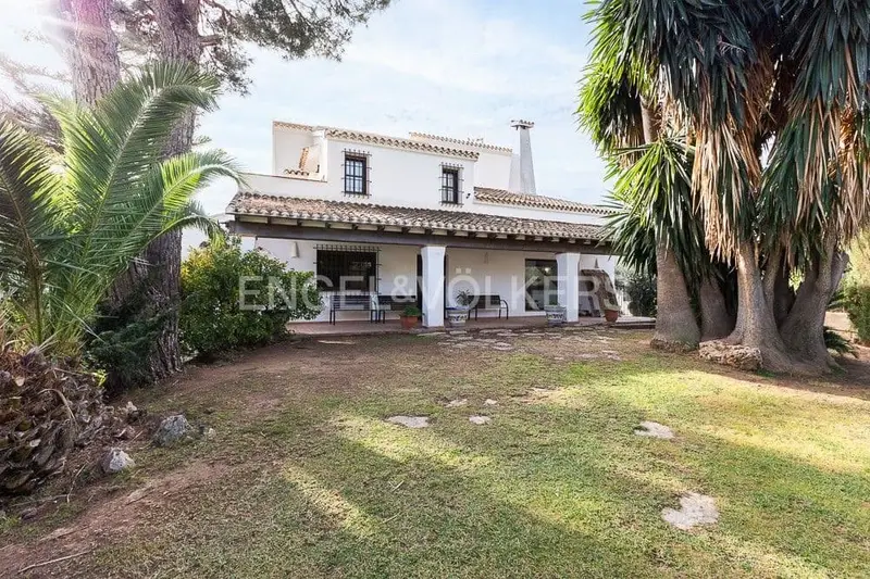 Casa Rural en Bétera Valencia con Piscina y Gimnasio