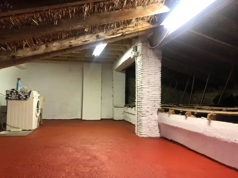 Casa en Benidoleig con Terraza y Vistas a la Montaña