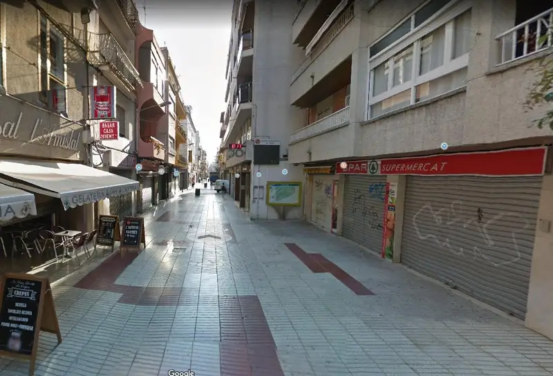 Venta Local Comercial Calella 272m2 Excelente Ubicacion