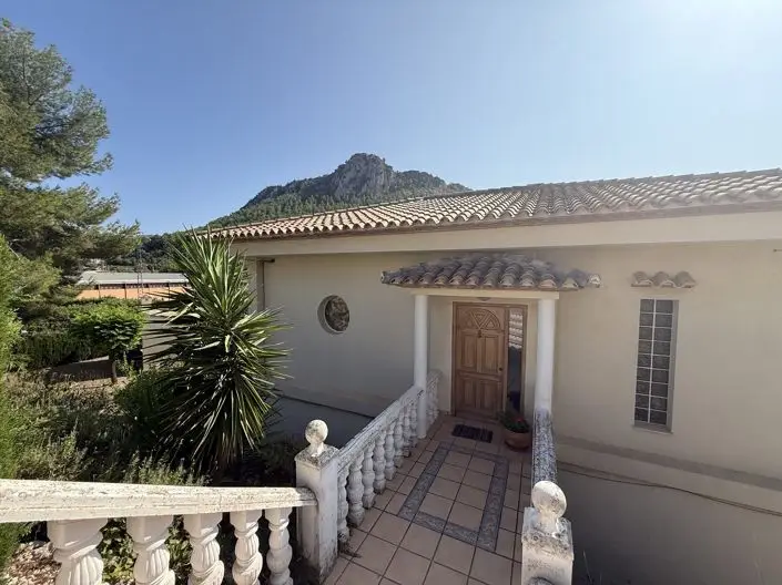 Villa en Venta cerca de Orba 3 Dormitorios 2 Baños
