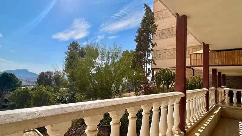 Alicante Piso 3 Dormitorios Amueblado Cerca Colegios y Comercios