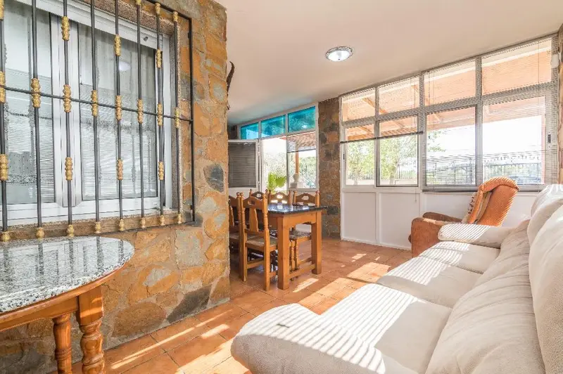 Chalet en Venta Alcana La Romana 4 habitaciones Jardin