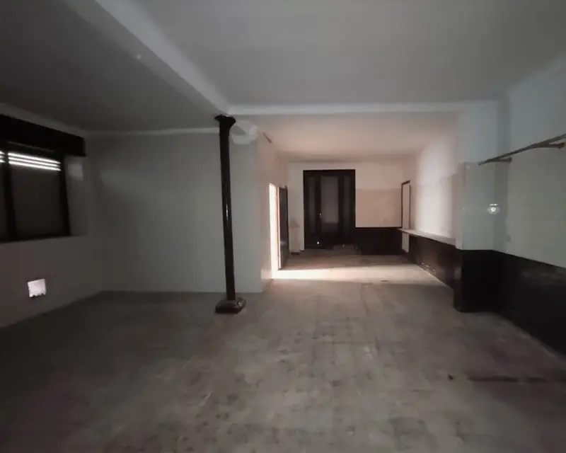 Local Comercial 491.59 m2 Casserres