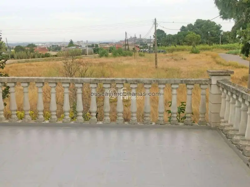 Chalet en venta en Lleida