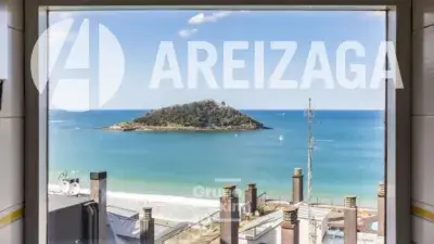 Villa en San Sebastian con Vistas a la Bahia de la Concha