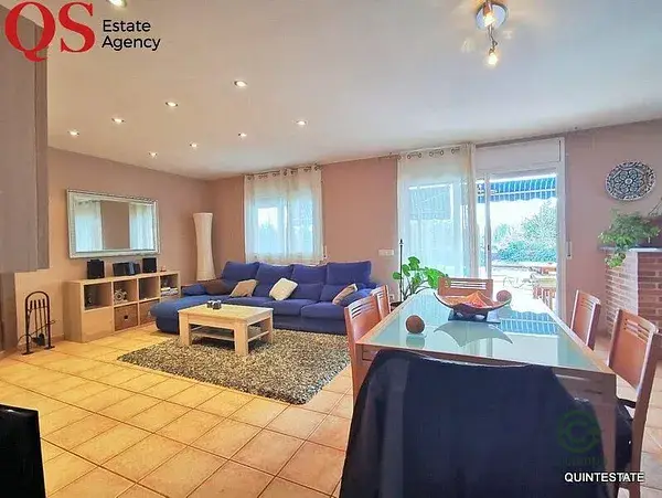 Casa con Piscina y Jardin en Caldes de Malavella