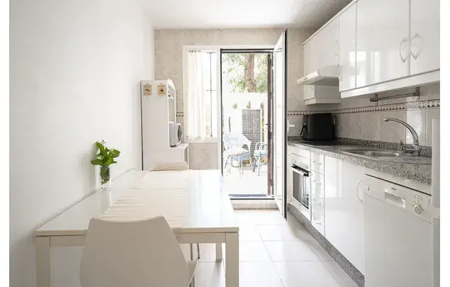 Alquiler Apartamento 2 Dormitorios 90m2 Marbella