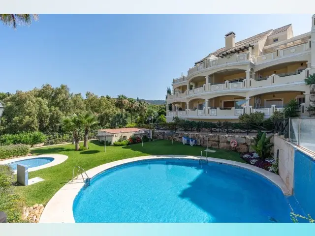 Apartamento 2 Dormitorios Elviria Marbella