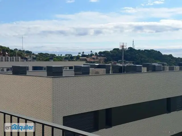 Alquiler de Piso 3 dormitorios, 0 baños, 2 garajes, Nuevo, en Sant Andreu de Llavaneres, Barcelona