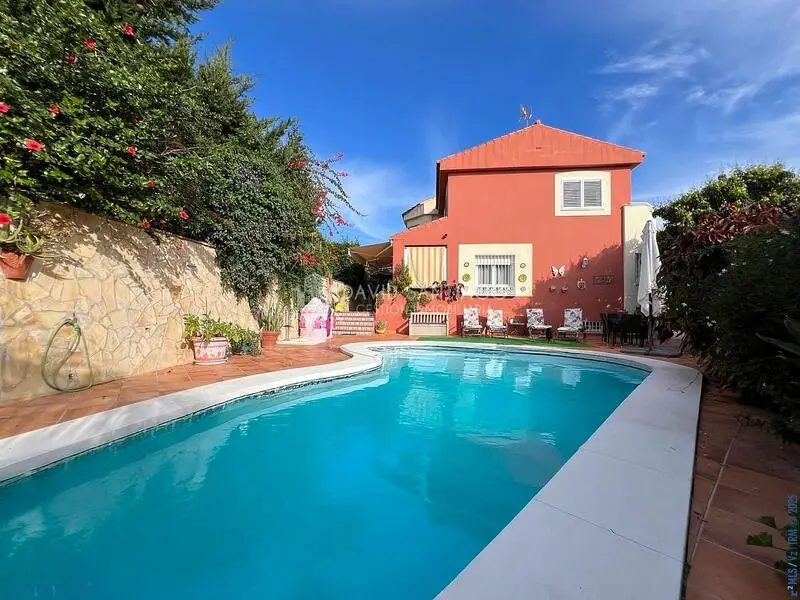 Villa en venta en Torre del Mar 4 dormitorios