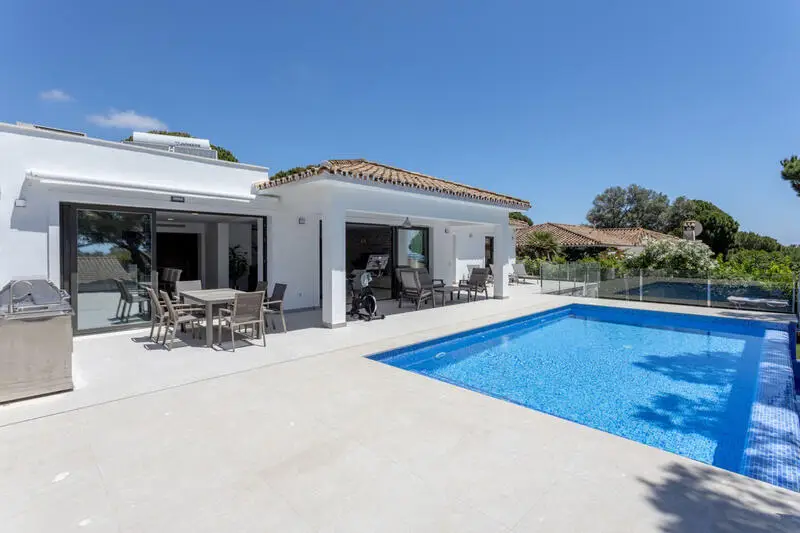 Villa de Lujo en Venta 4 Dormitorios Cerro Artola Malaga