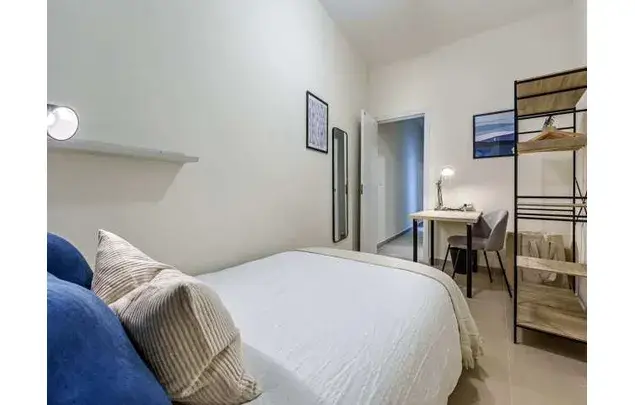 Estudio en Coliving en M	laga: Con Terraza y Coworking