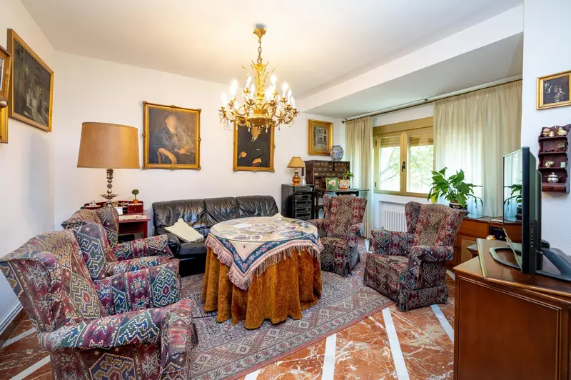 Venta Piso 232m2 Realejo Granada Garaje Trastero