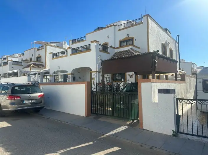 3 Bed Townhouse for sale