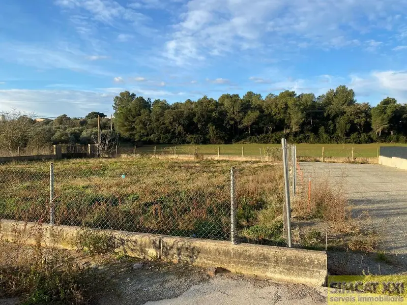 Venta Parcela en Navata 1093m2  Construccion Vivienda