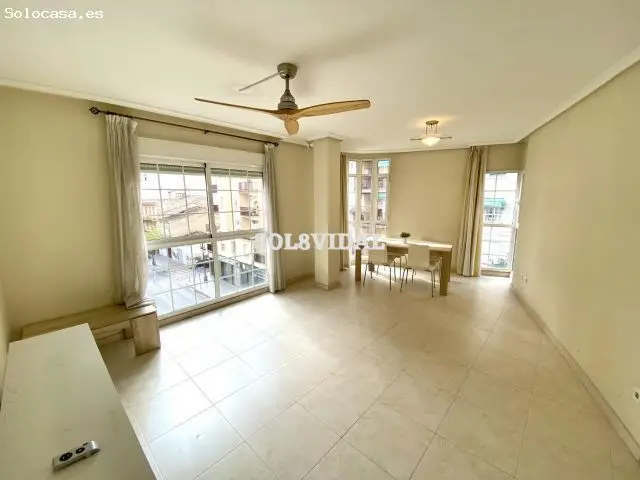 Piso en Glorieta Orihuela con Garaje y Trastero