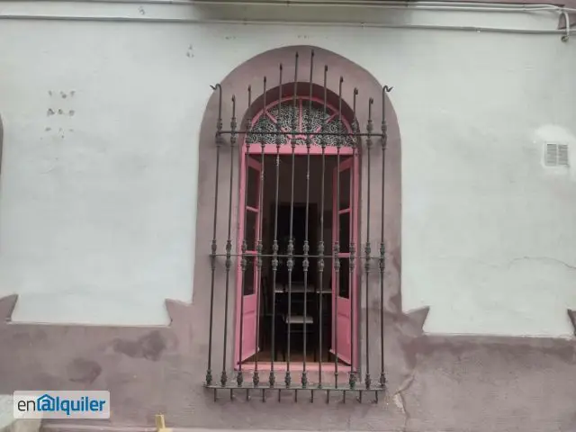 Estudio en Alquiler Roquetes Amueblado Jardin Aparcamiento