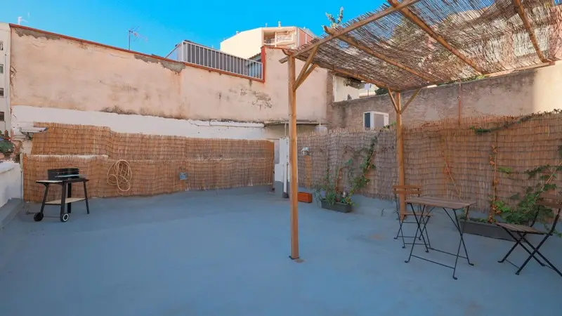 Casa en venta Barcelona 3 dormitorios 2 baños terraza 40m2