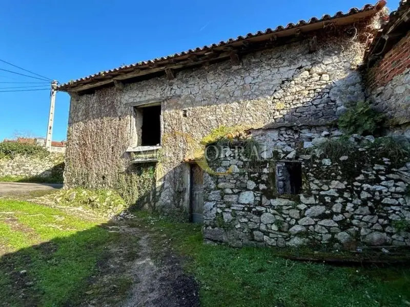 Chalet en Celorio Llanes Asturias para reformar