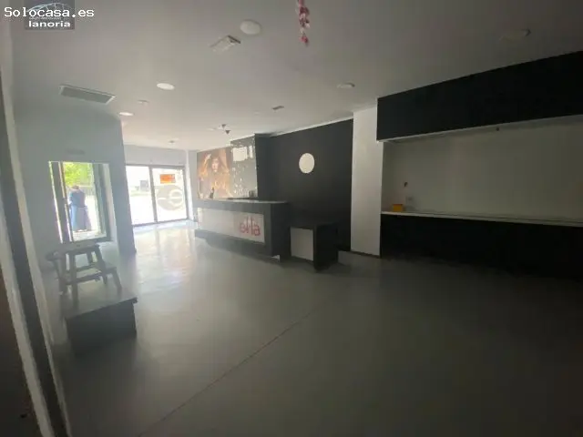 Grupo La Noria Alquila Local Comercial De 319M En Parque Sur.