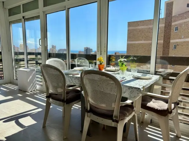 Apartamento en El Campello con Vistas al Mar y Piscina