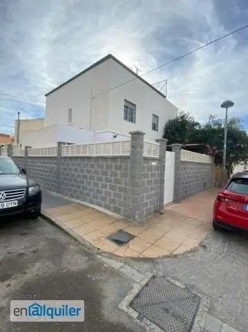 Chalet Reformado Ciudad Jardin Almeria Cerca Playa Estudiantes
