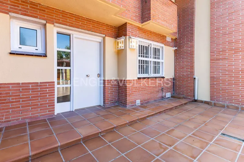 Casa en Alquiler Sant Andreu de Llavaneres 330m2 Jardin Piscina