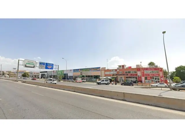 Edificio en Venta Cerrillo de Maracena 24 Pisos 15 Locales