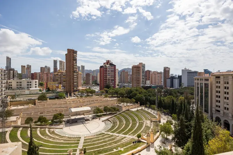 Ático con Piscina en Benidorm Centro 90m2 2 Dormitorios
