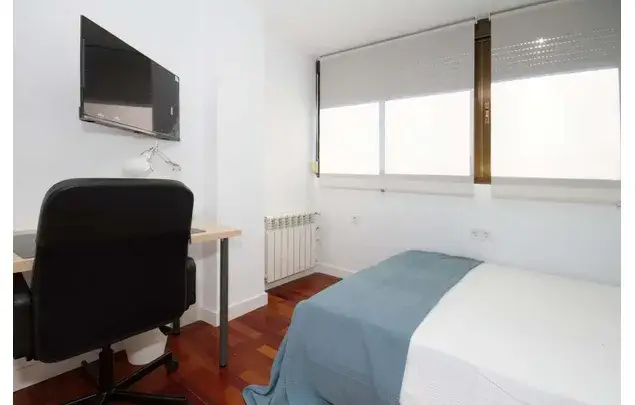 Habitacion 75m2 Alcalá de Henares Estancia Media Larga