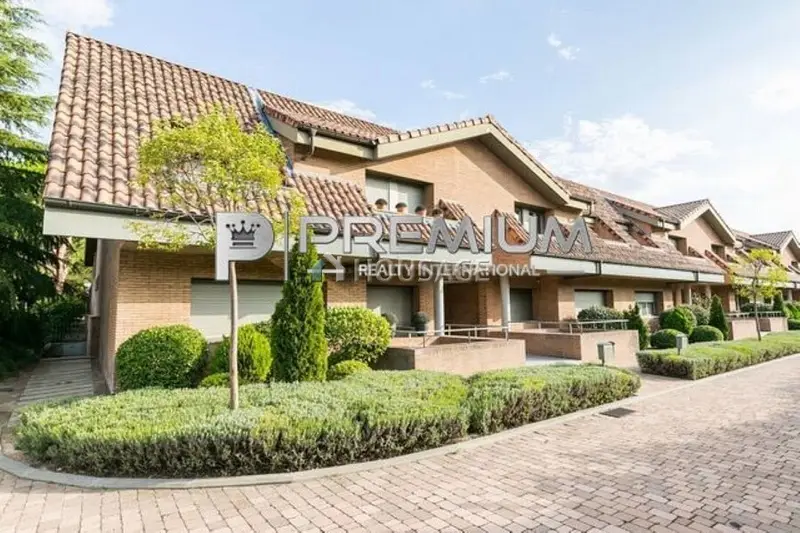 Chalet Adosado en Pozuelo de Alarcon