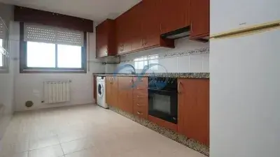 Piso en venta en Bergondo cerca de Coruña