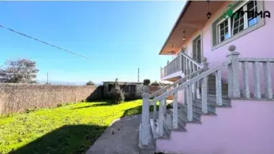 Casa en Venta Carral 2 Plantas 240m2 Jardin Barbacoa