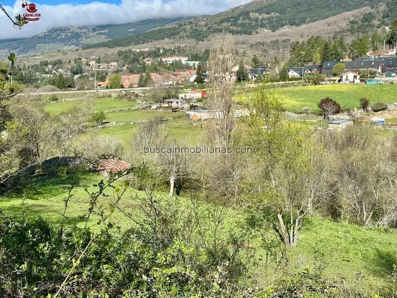 Parcela en Cercedilla para 3 Chalets Unifamiliares