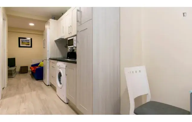 Alquiler Apartamento 4 Dormitorios Granada Estudiantes Amueblado