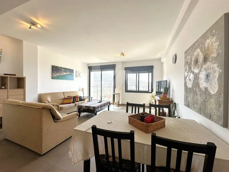 Apartamento en Benitachell con Vistas al Mar y Piscina