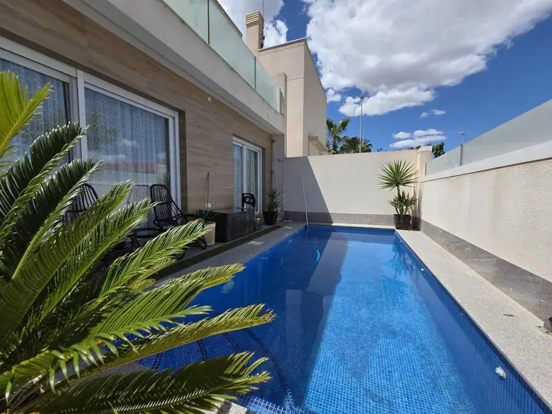 Villa 3 Dormitorios Pilar de la Horadada Cerca de la Playa