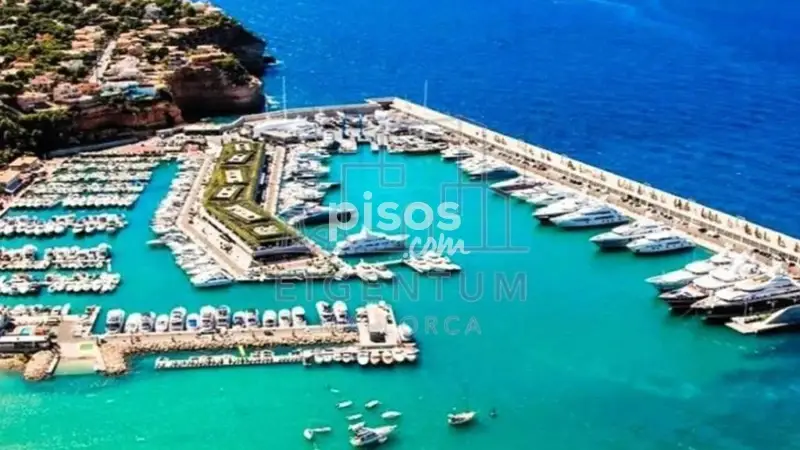 Chalet de Lujo en Calvi											 a con Acceso Directo al Mar