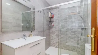 Casa en Venta en Albolote 3 Dormitorios Baños Reformados