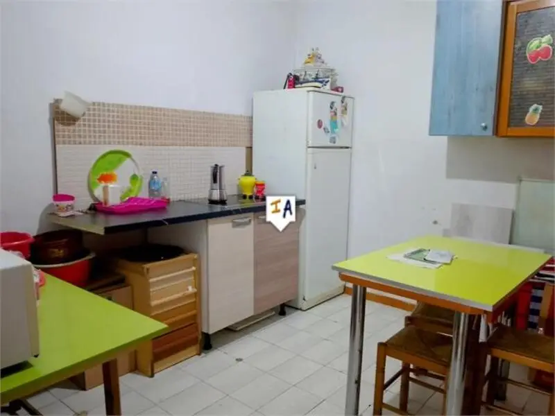 Local Comercial 100m² en Barbate  Dos Locales con Baño y Cocina