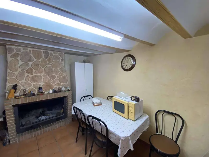 Casa en venta en Maria Almeria reformada con garaje y azotea