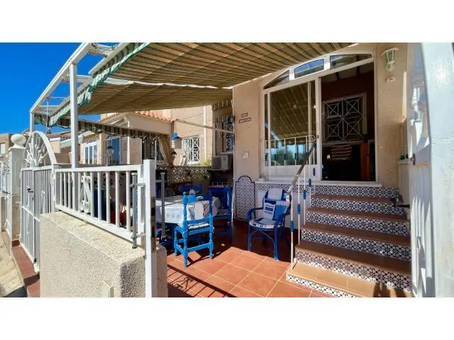 Pareado En Venta En Torrevieja, Alicante
