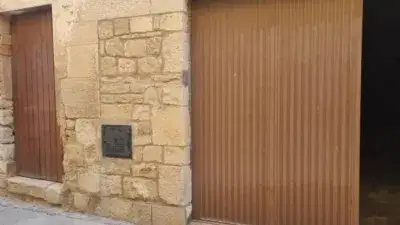 Casa histórica en Vinaixa 532m² 5 habitaciones ideal inversión