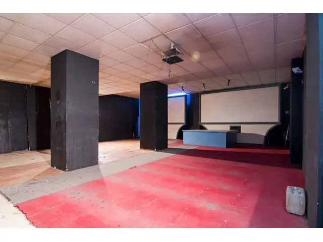 Local Comercial Insonorizado en Venta Granada