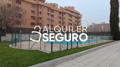 Alquiler piso 110m2 Getafe 3 habitaciones 2 baños garaje piscina