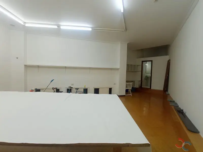 Local Comercial en Marín 85m2 4 Dormitorios