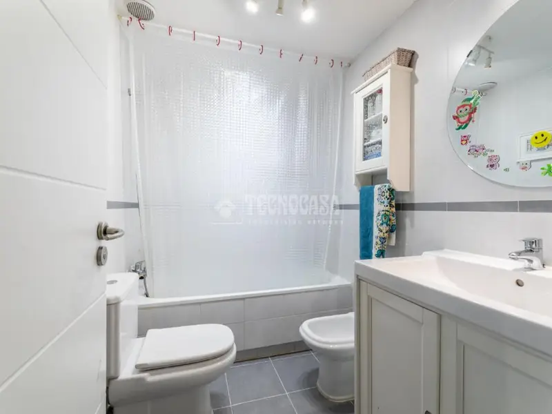 Bajo con terraza 226m2 en Torrelodones